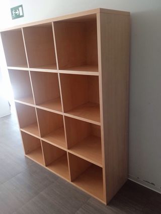 Estantería modular de madera