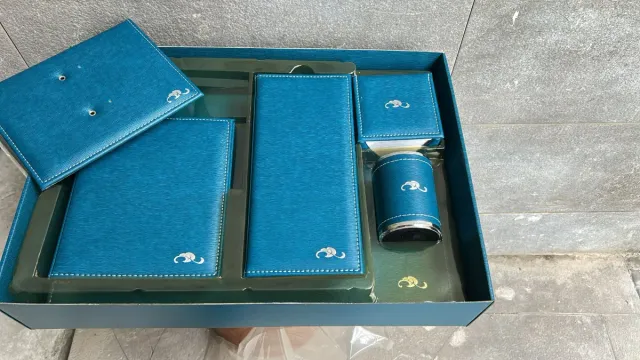 Conjunto de escritorio Escudero azul y plata