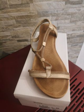 Sandalias doradas cuña talla 40