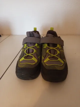 Botas montaña niño Quechua Talla 33