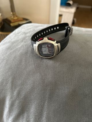 Reloj Casio Plata y Rojo