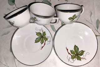 3 Tazas y 2 Platos Princess China Antiguos