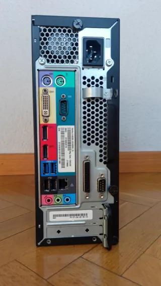 Acer Veriton X4620G Core i3 500GB 4GB RAM