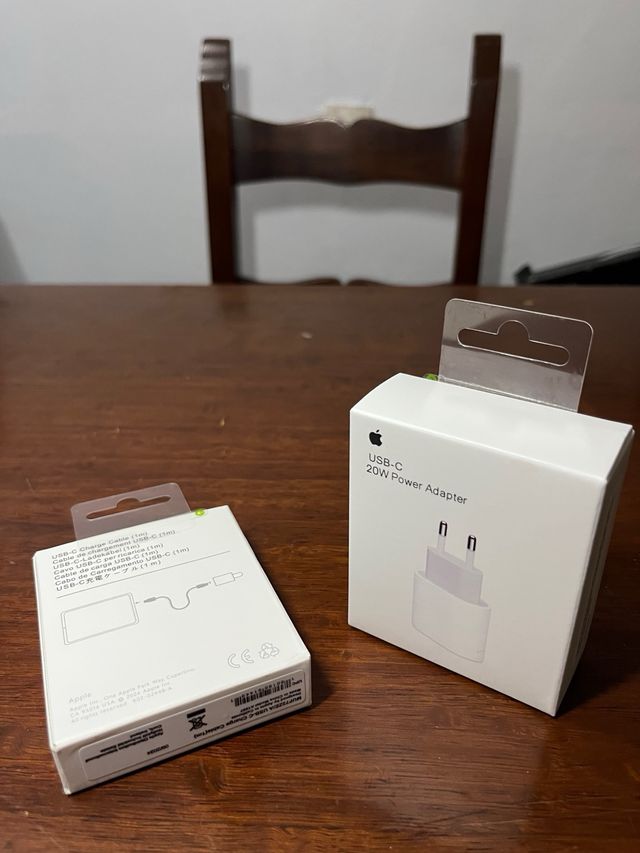 Caricabatterie Apple USB-C 20W + Cavo USBC