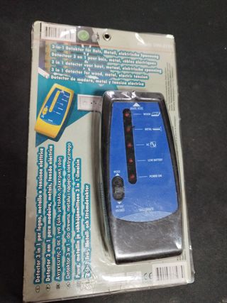 Detector 3 en 1: Madera, Metal, Eléctrico