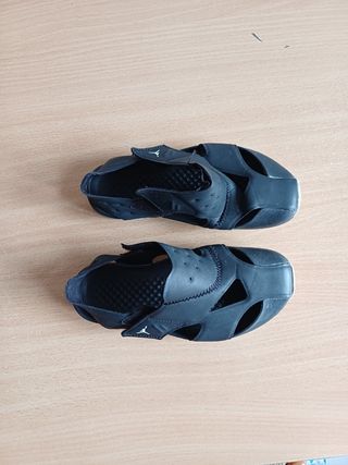 Chanclas Jordan Negras