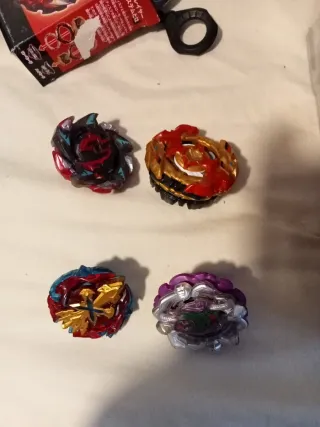 Pack Beyblade con Estadio