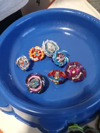 Pack Beyblade con Estadio