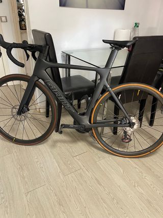 Bicicleta Giant Propel Disc Carbono