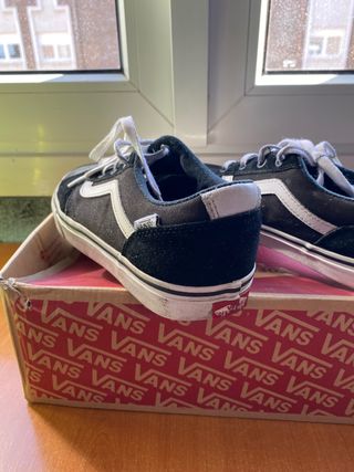Zapatillas  Vans Mujer Negras Talla 40