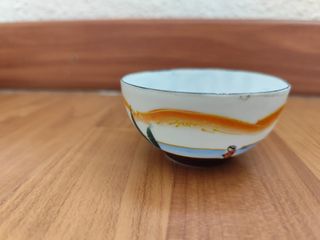Taza de porcelana japonesa