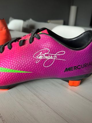 Botas de fútbol Nike de exposición