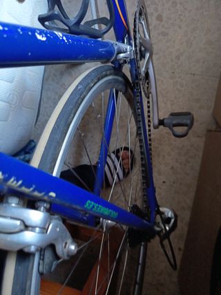 Bicicleta de carretera Pinarello Azul