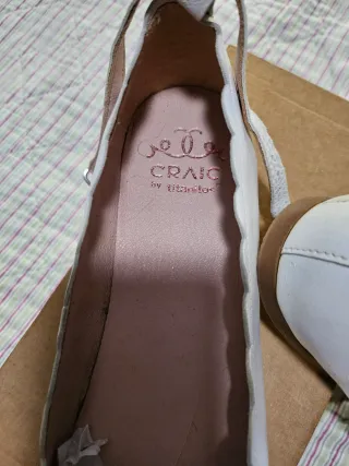 Zapatos blancos niña con tira