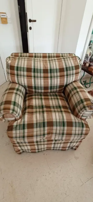 Due poltrone anni 80 tessuto a quadri