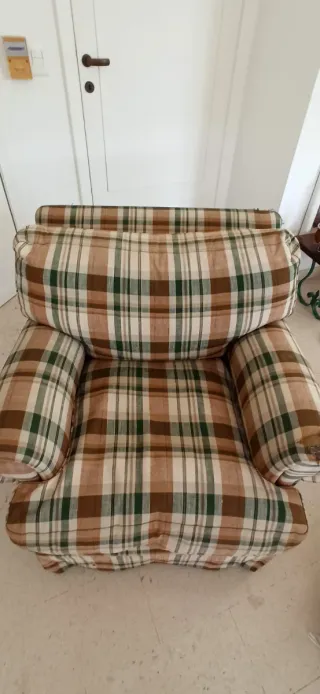 Due poltrone anni 80 tessuto a quadri