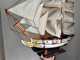 Modelo de barco “Chesapeake 1794” – Hecho a mano
