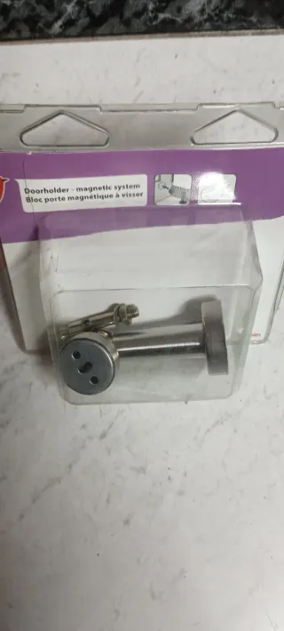 Tope magnético para puerta