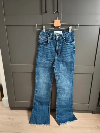 Pantalón vaquero Stradivarius flare azul T.36