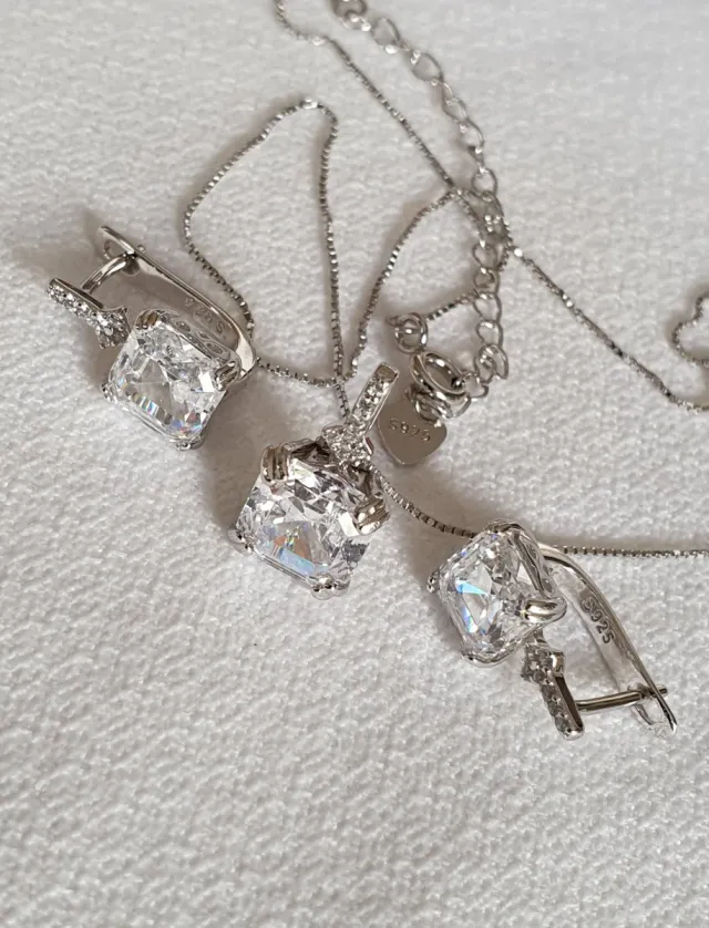 Conjunto PLATA Y CIRCONITAS.REGALO NAVIDAD.