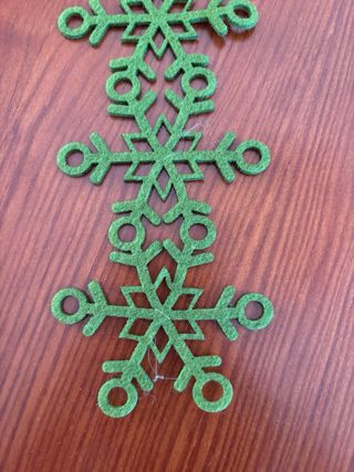 Cinta fieltro verde copos de nieve