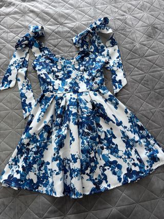 Vestido fiesta. 