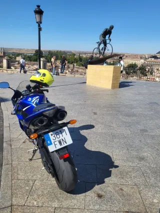Yamaha R1
