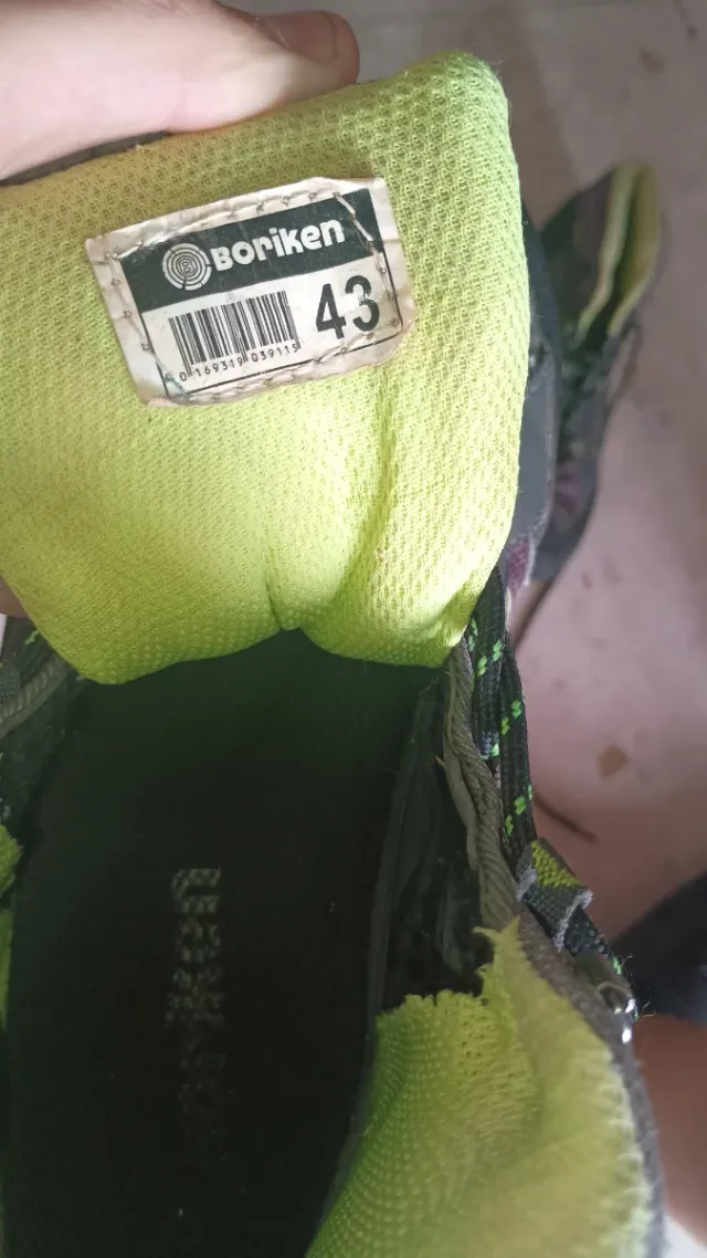 Botas de Montaña Boriken Verdes y Moradas