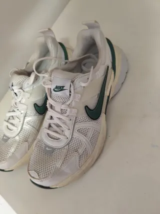 Nike V2K Blancas y Verdes