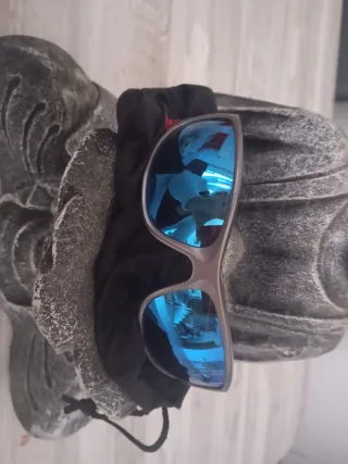 Gafas de sol hombre grises y azules