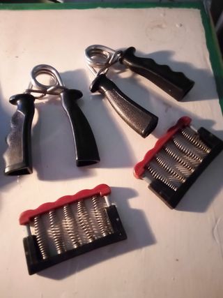 4 Pinze per Rafforzamento Mani