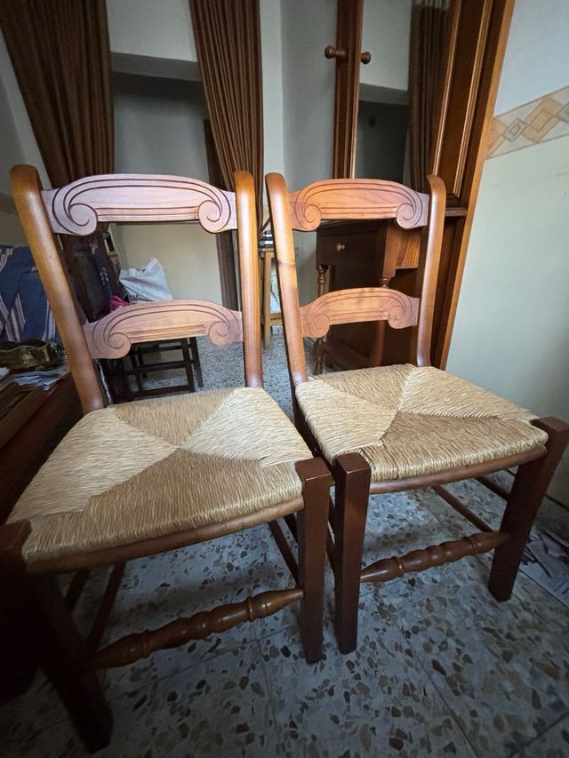 Mueble de madera con cajón