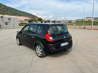 Renault Grand Scenic 2.0 DCI 150 CV 7 Plazas