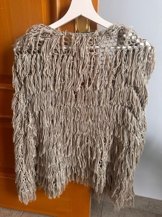 Cárdigan Bershka flecos crochet talla única