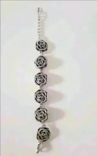 Gargantilla y pulsera de rosas