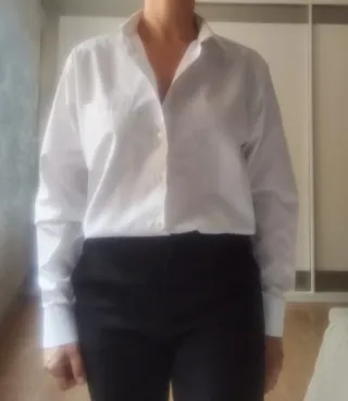 Camisa blanca de vestir para hombre