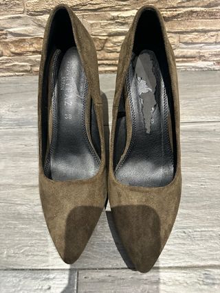 Zapatos tacón Zara verde militar talla 38
