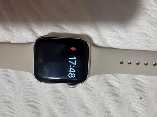 Apple Watch SE Gris/Plata año 2022 tamaño 40 mm