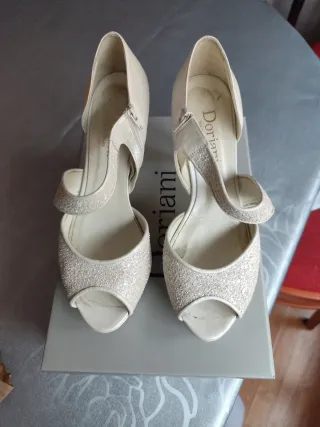 Zapatos Dorian Beige Talla 37