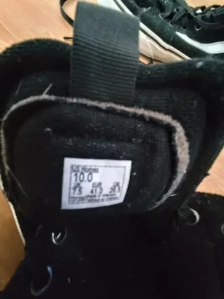 Zapatillas Vans Altas Negras y Blancas