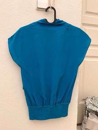 Blusa Adolfo Dominguez sin mangas azul T.S
