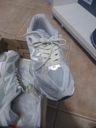 New Balance 9060 - Taglia 44