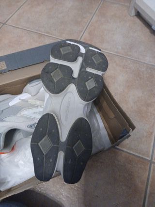 New Balance 9060 - Taglia 44