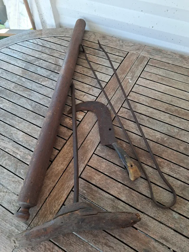 Attrezzi agricoli antichi