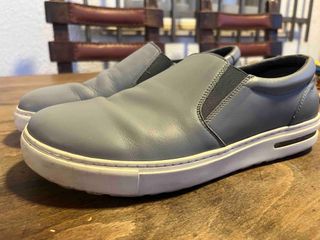 Zapatos Birkenstock Talla 42 Gris