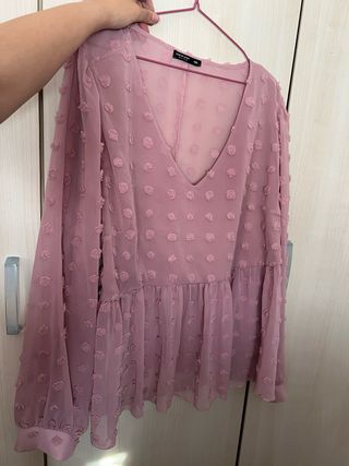 Blusa rosa con puntitos