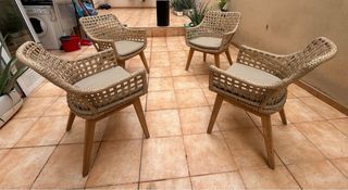 4 poltrone da esterno beige e legno