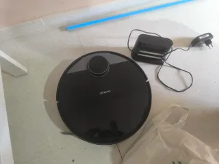 Robot aspirador Conga friega y barre