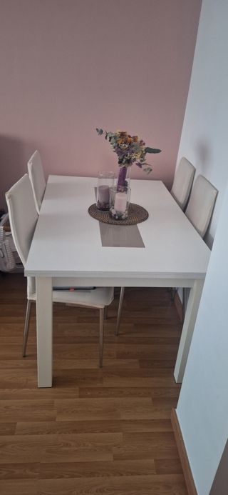 Mesa extensible moderna blanca