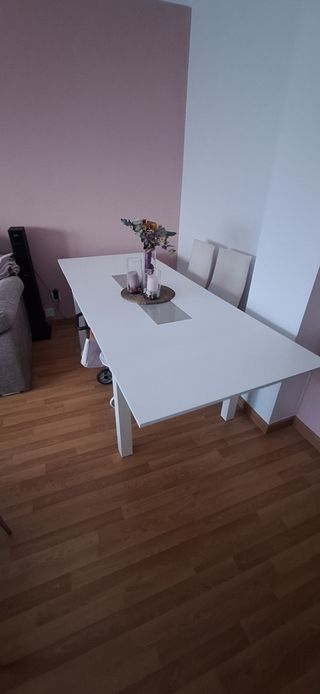 Mesa extensible moderna blanca